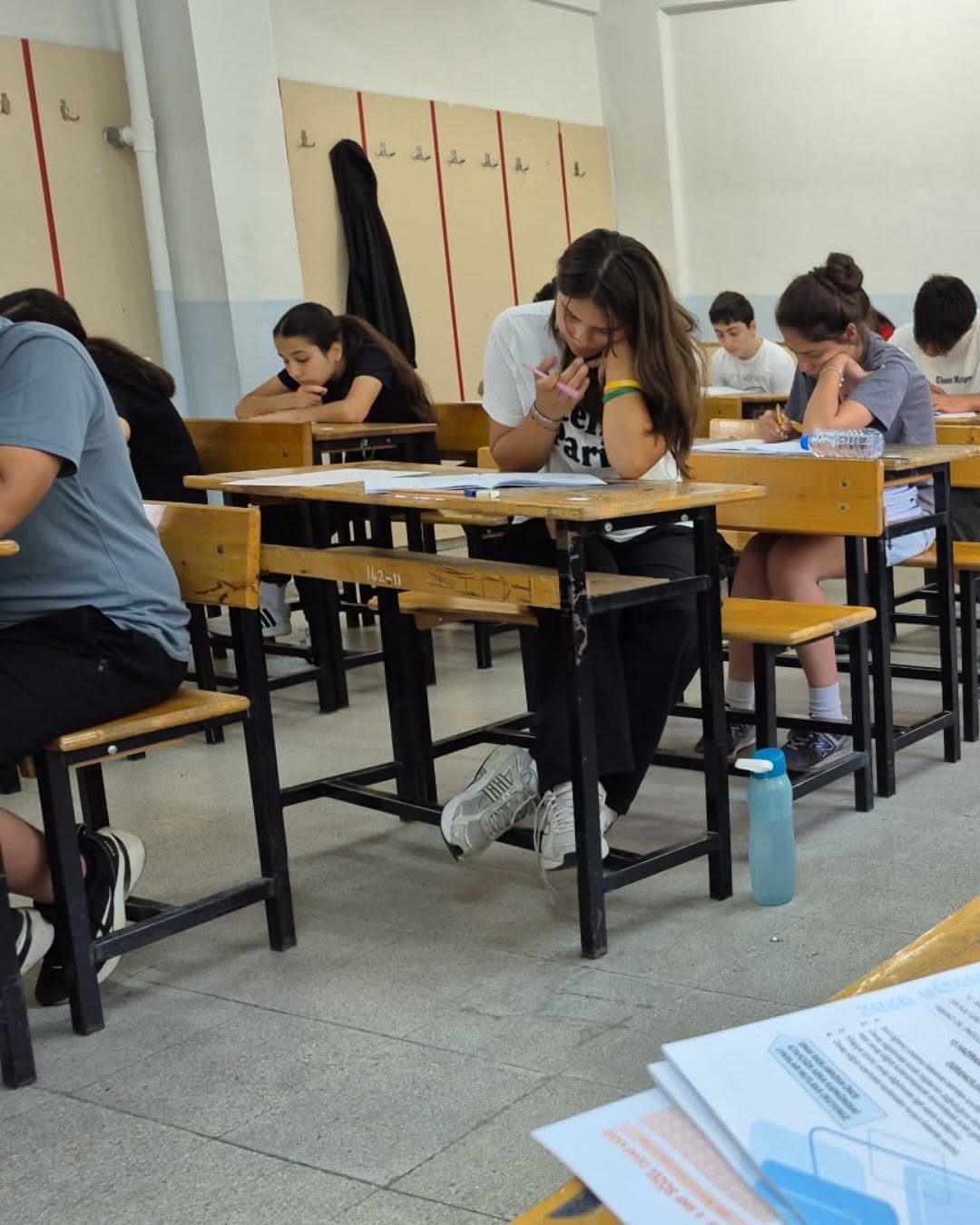 LGS yalnızca bilgi değil, aynı zamanda deneyim sınavıdır.

Öğrencilerimiz bugün gerçek sınav saatinde, sınava girecekleri okullarda prova sınavına katılarak sınav günü yaşayacakları atmosferi önceden 